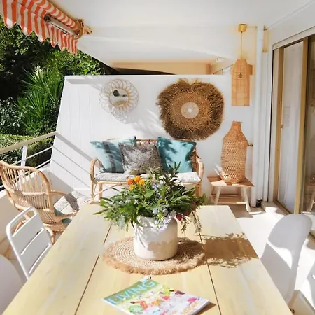 Apartment St. Tropez Superbe T4. Centre Ville, A 100m! *